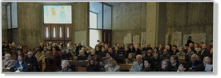 Il pubblico presente nella Chiesa di Cristo Risorto